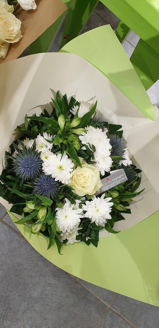 bouquet fleuriste de fleurs