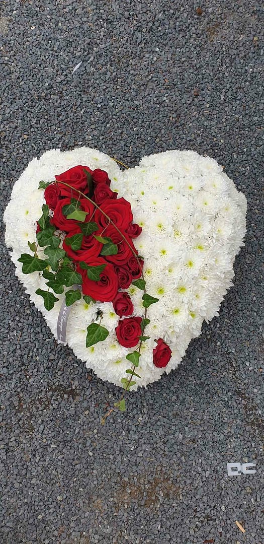 mayenne gerbe coeur fleurs