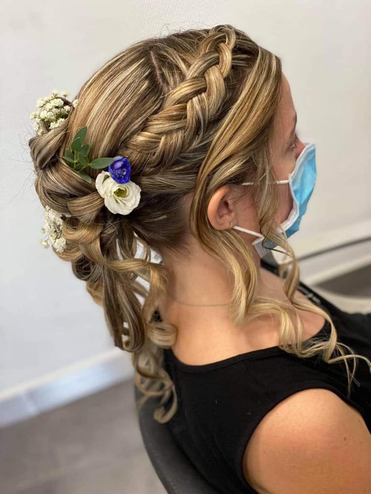 fleur cheveux mariage mayenne